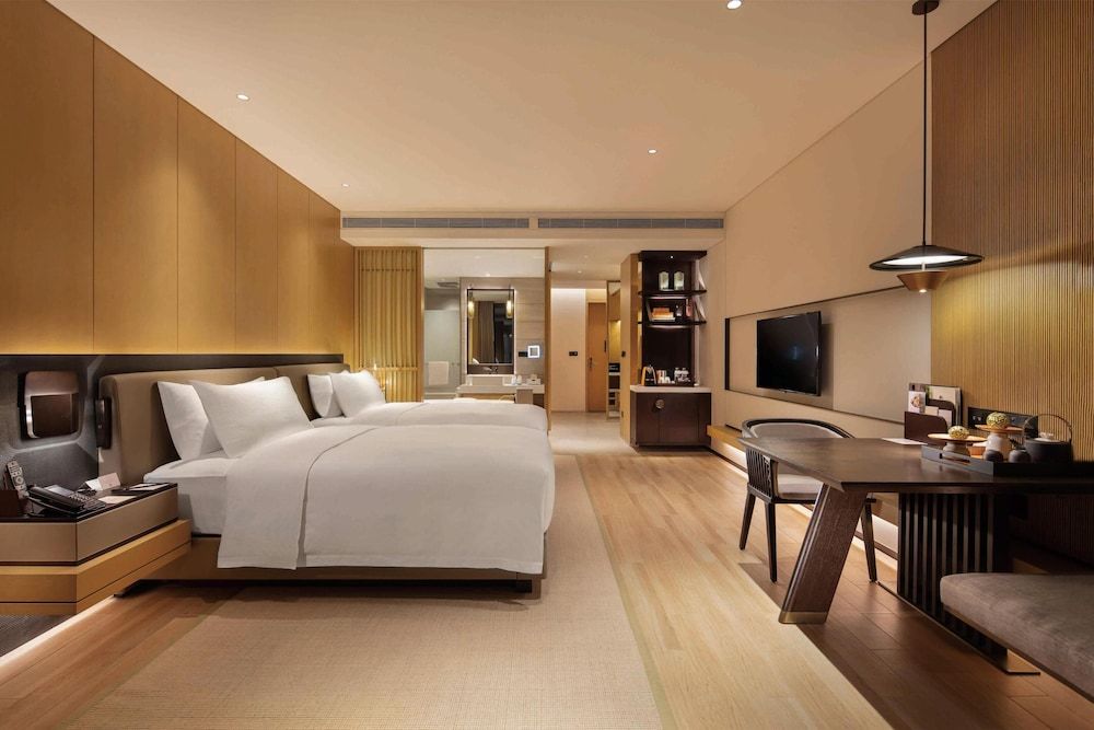 Doubletree Resort By Hilton Hainan - Xinglong Lakeside Deluxe Room, 2 Twin Beds