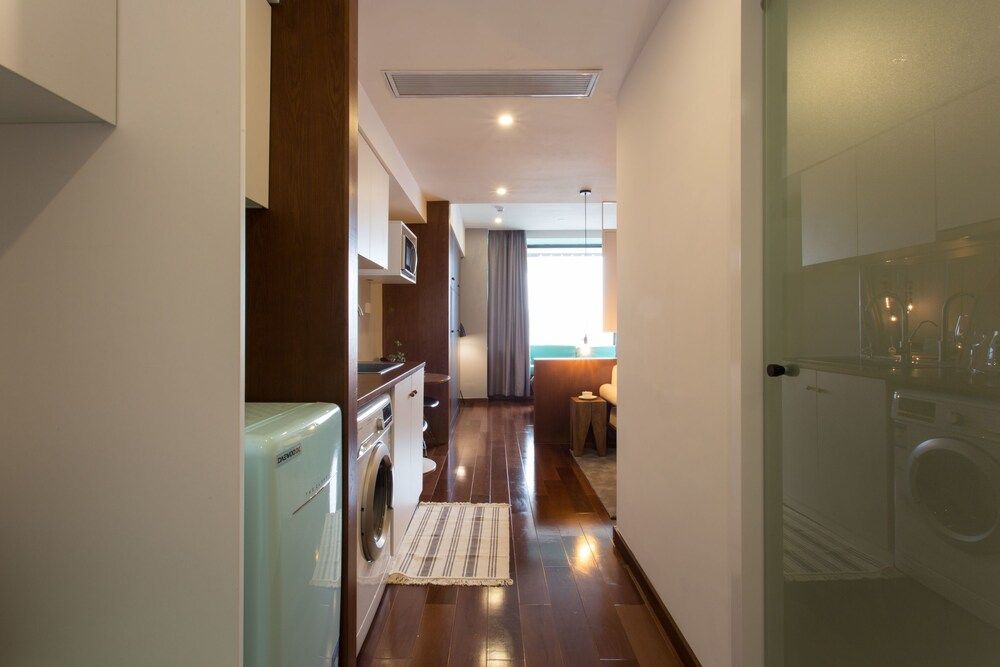 undefined MORE Residence Guangzhou Huaqiaoxincun 10