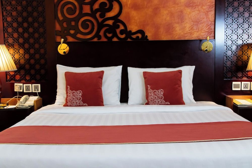 undefined Dubai Grand Hotel by Fortune 7