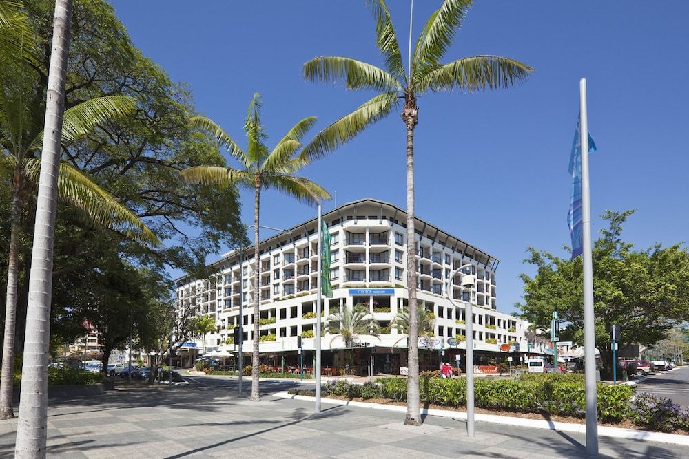 undefined Mantra Esplanade 3