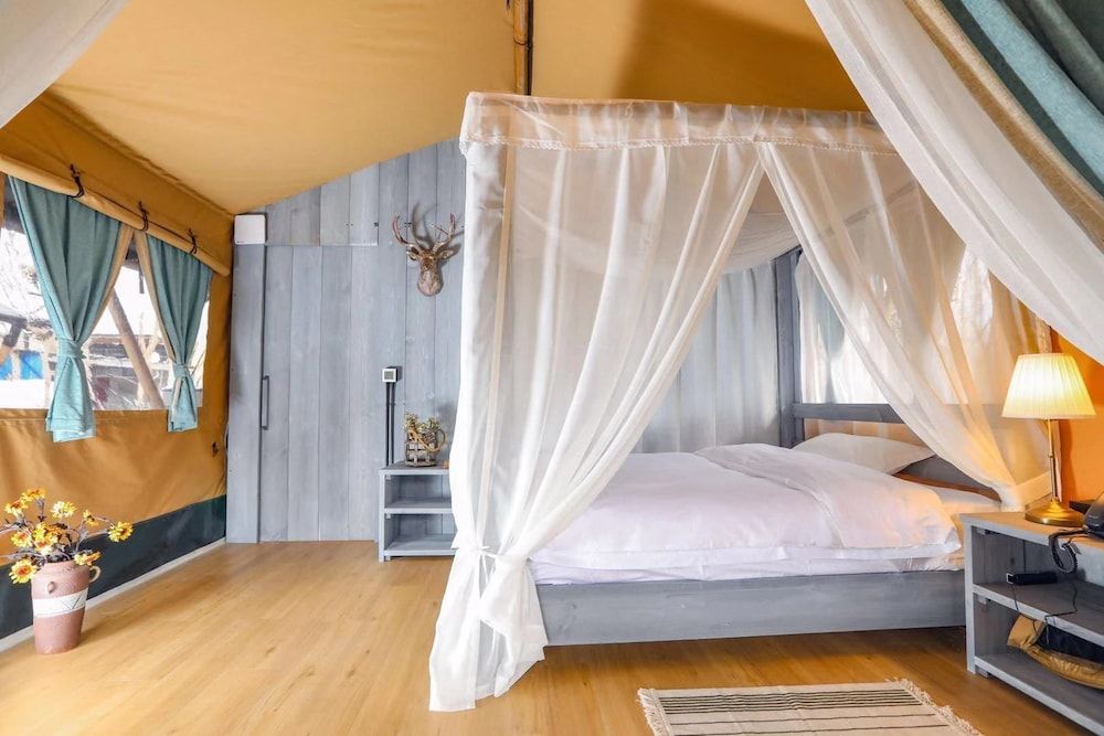 Signature Tent, 2 Bedrooms