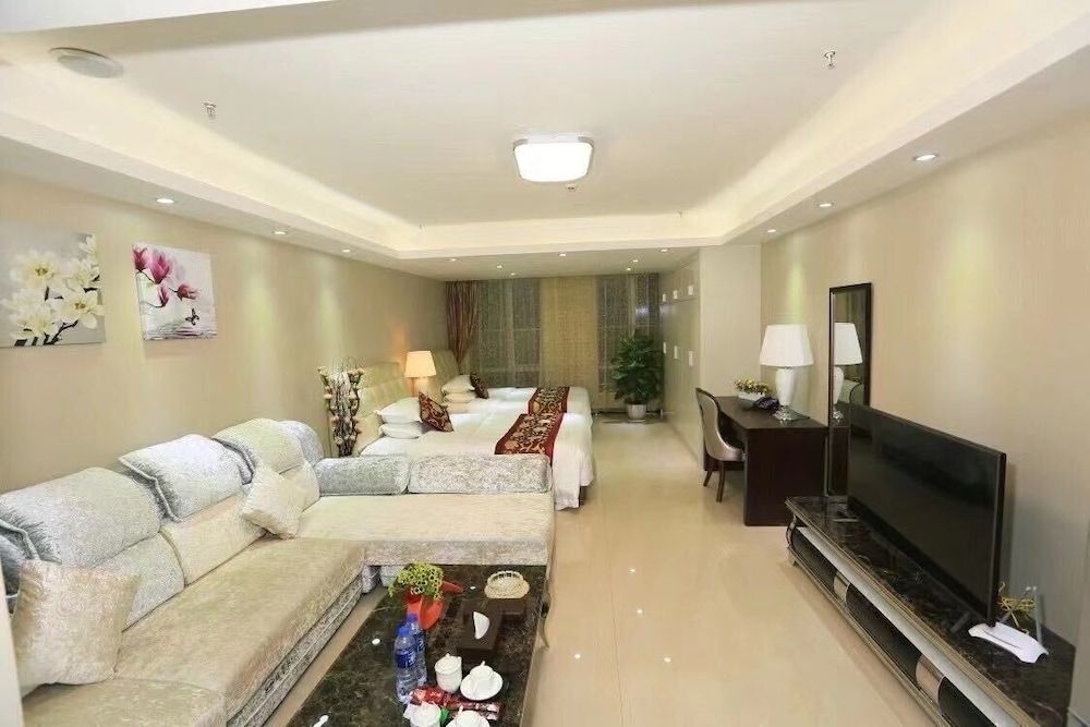 undefined YOYO International Apartment 5