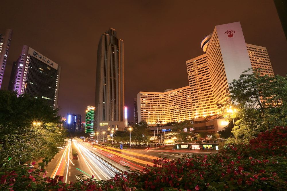 undefined YOYO International Apartment 8