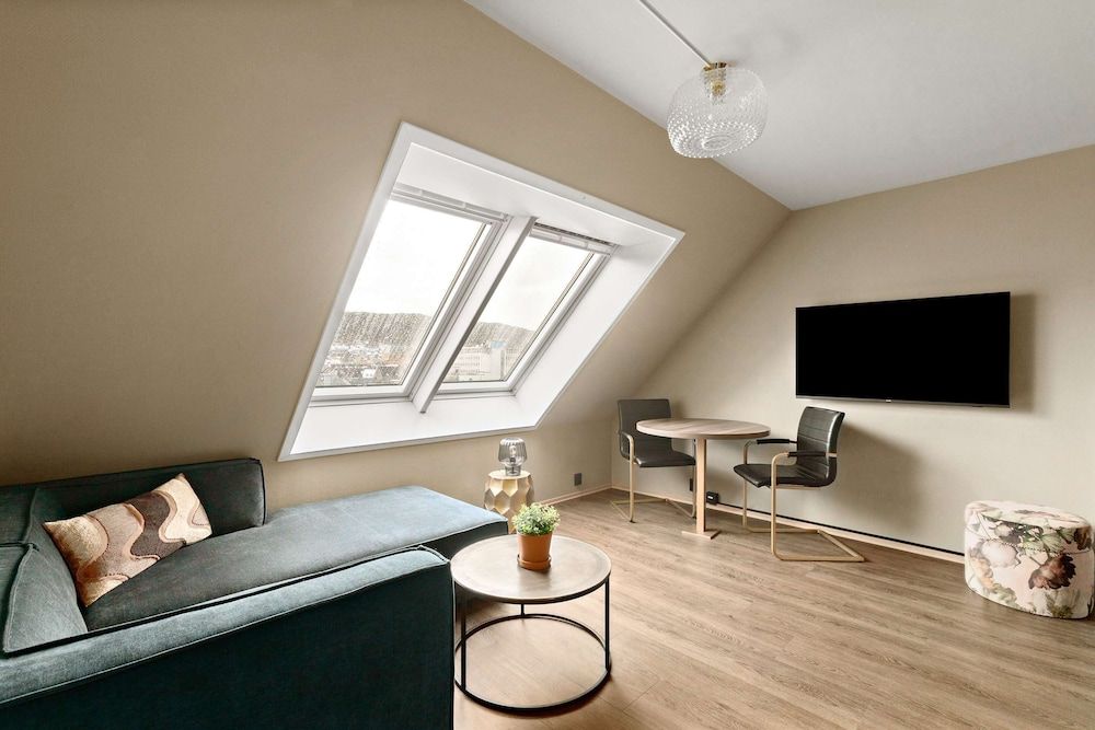 undefined Ole Bull, Best Western Signature Collection 5