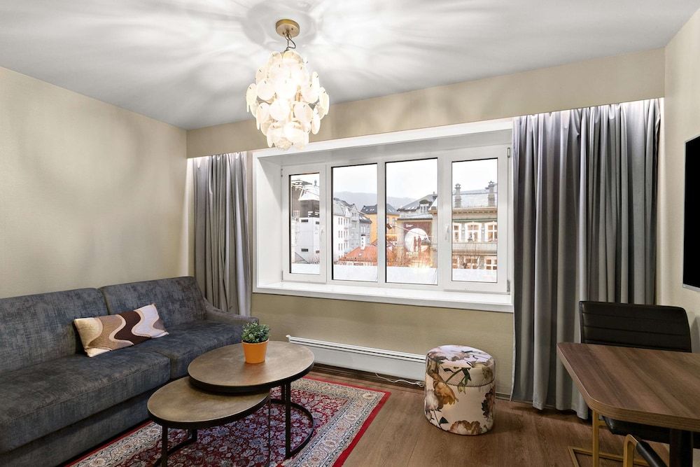 undefined Ole Bull, Best Western Signature Collection 4