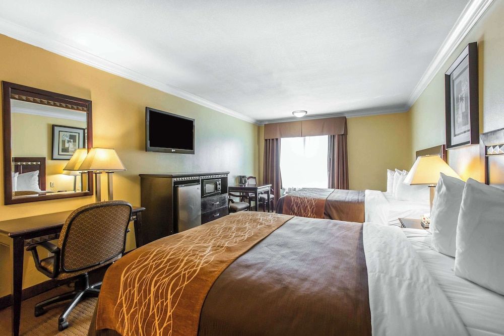 Standard Room, 2 Queen Beds, Non Smoking
