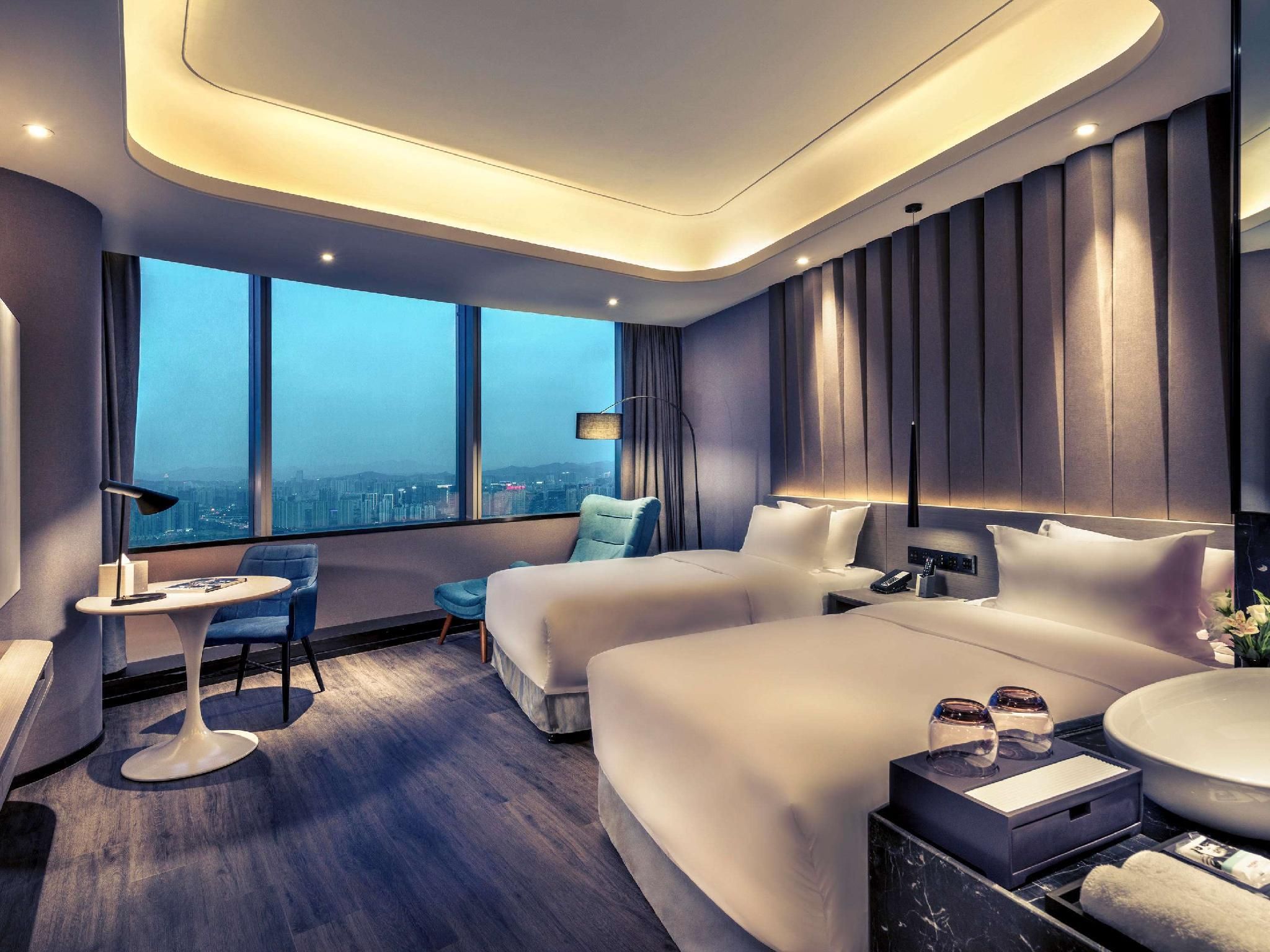 Superior Room With 2 Single Beds, City Side