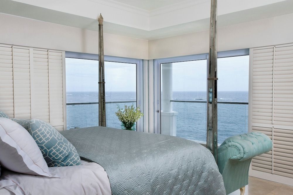 Suite, Sea Facing
