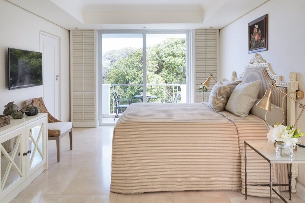 undefined The Twelve Apostles Hotel and Spa 9