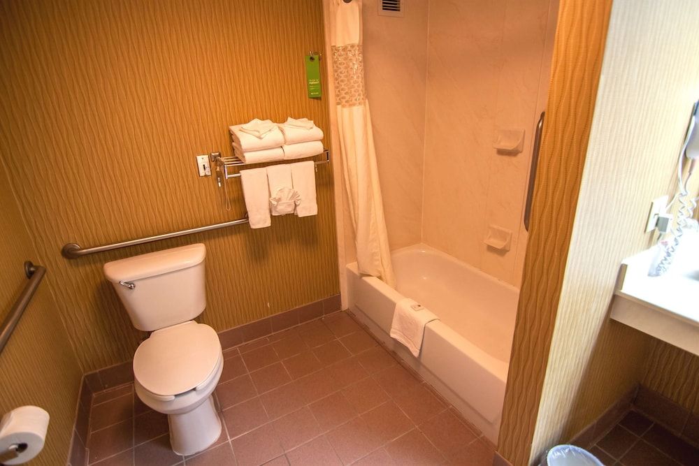 Suite, 1 King Bed, Accessible, Non Smoking