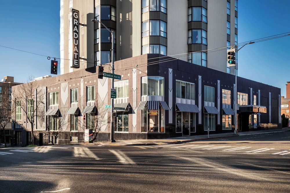 undefined Graduate by Hilton Seattle 5