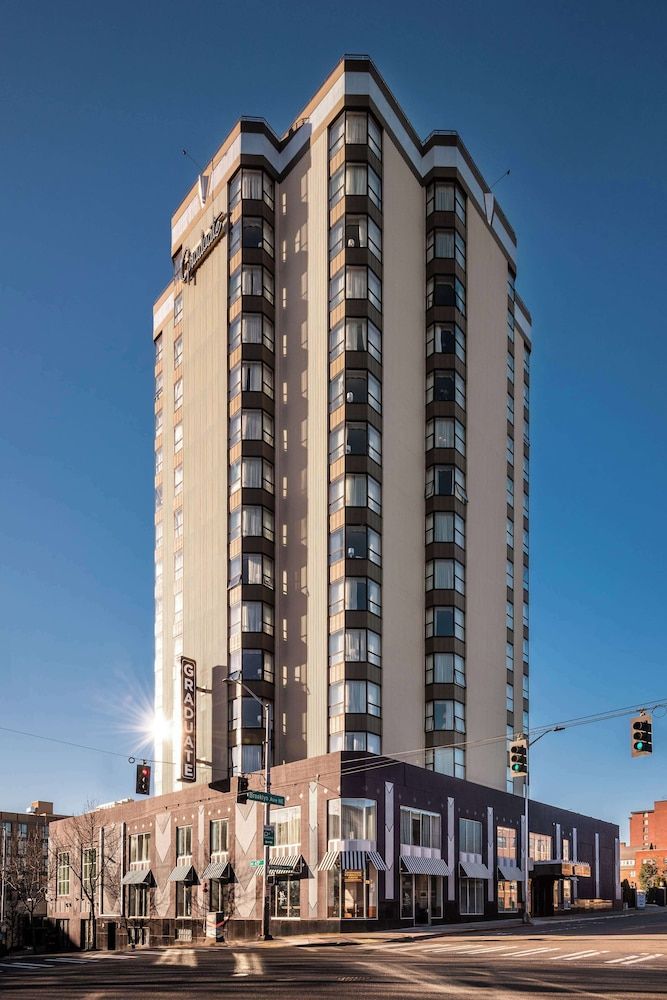 undefined Graduate by Hilton Seattle 3