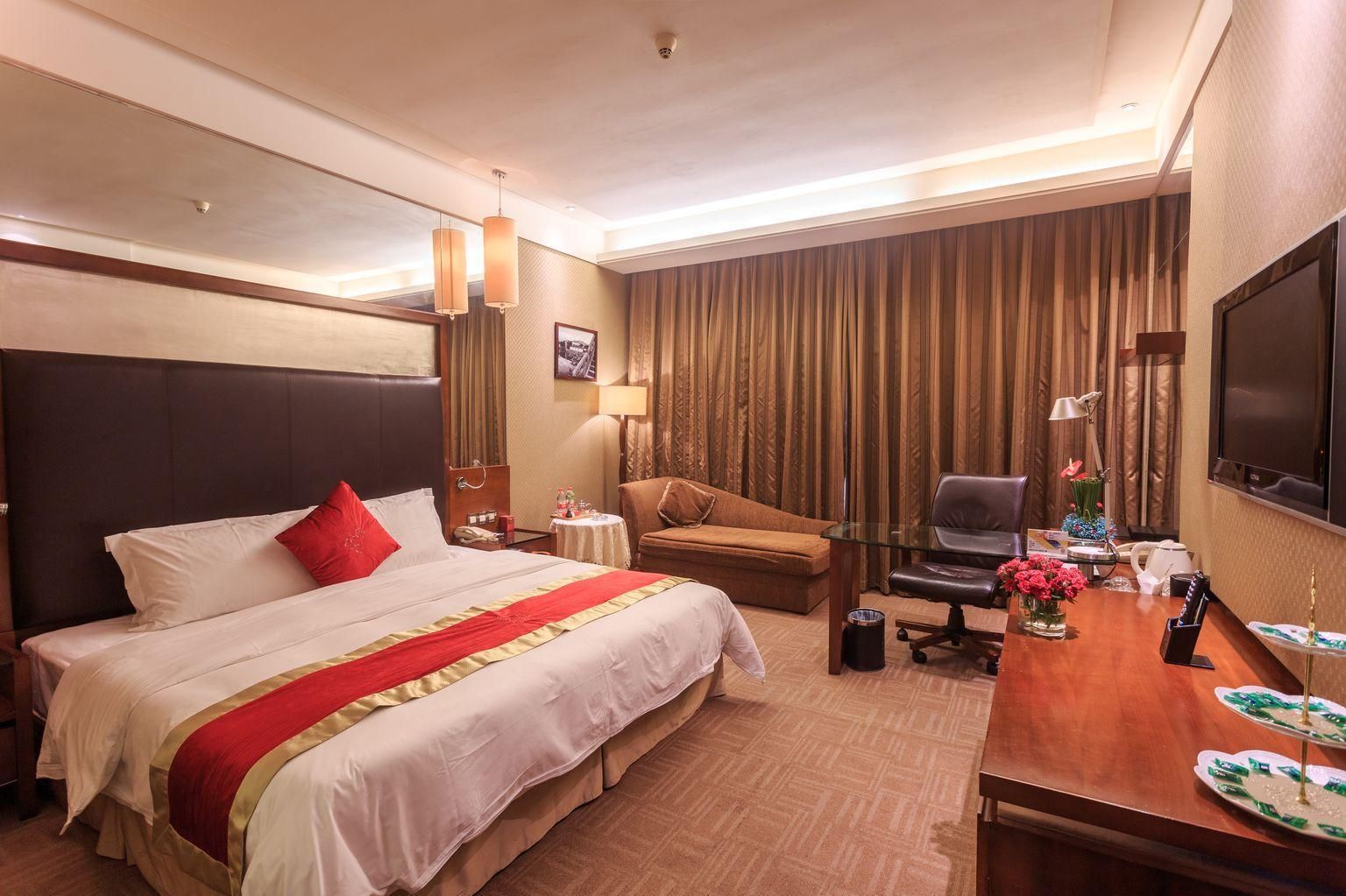 Luxury Room 1 Queen Bed Superior View