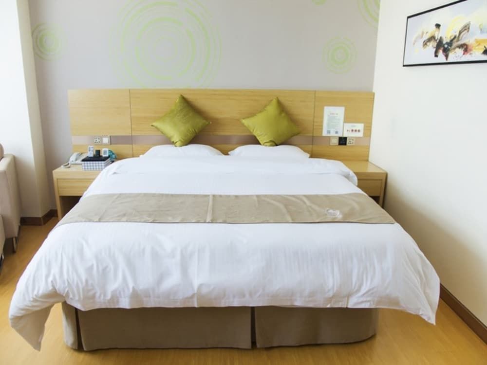 GreenTree Inn Yancheng Dongtai shiyan town Express Hotel Double Room