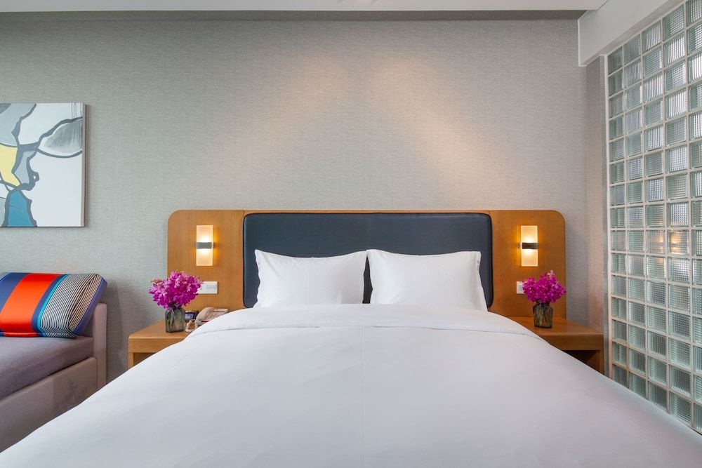 Standard Room, 1 King Bed (Minifridge)