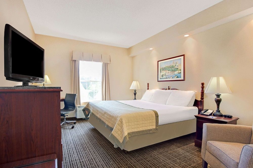 Room, 1 King Bed, Accessible, Non Smoking