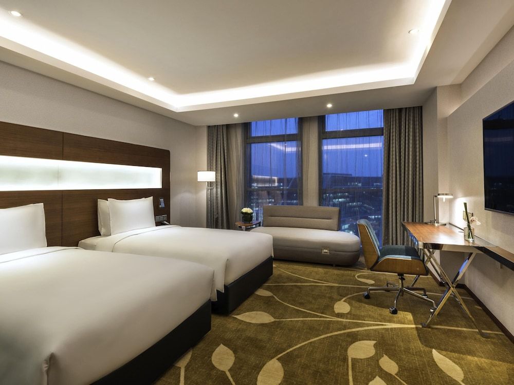 undefined Novotel Shanghai Hongqiao Hotel
