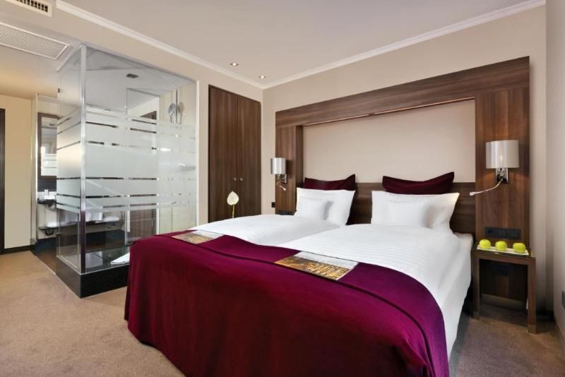undefined Flemings Hotel Frankfurt Main-Riverside 9