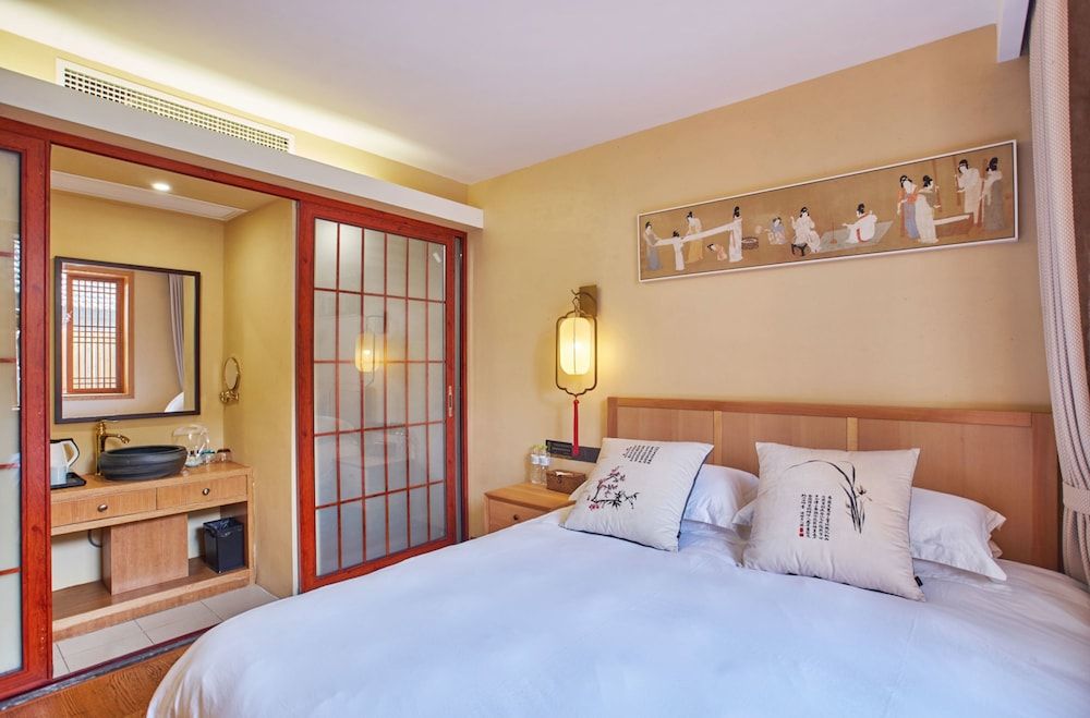 Best Wishes West Lake lnn