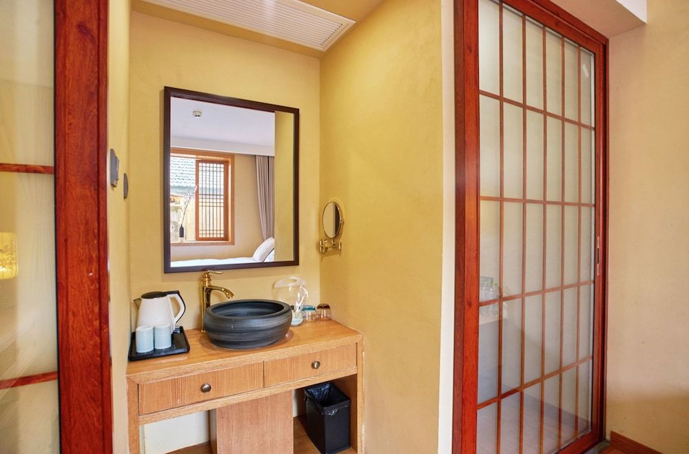 Best Wishes West Lake lnn Double Room F 4