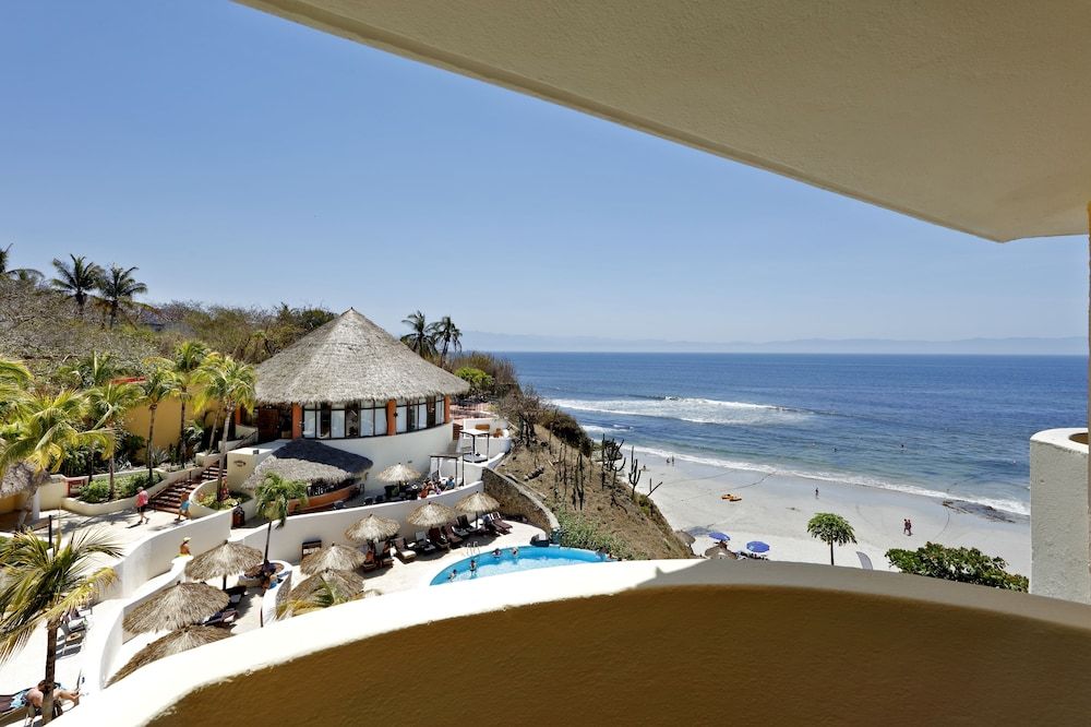 Grand Palladium Vallarta Resort & Spa - All Inclusive Deluxe Triple Room, Ocean View (Panoramic) 7