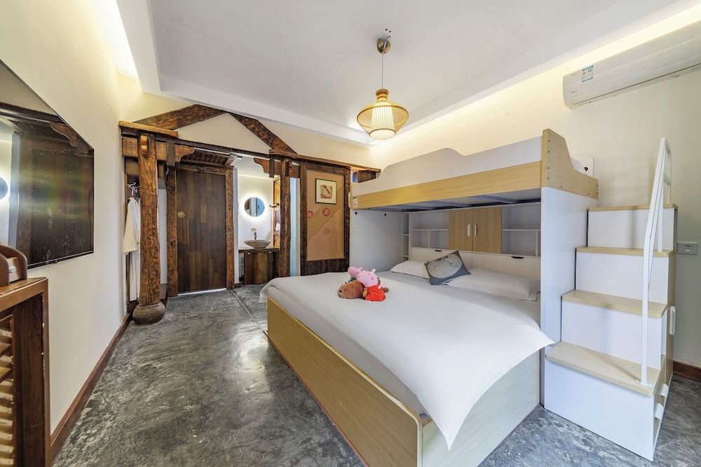 Family Room, 2 Bedrooms, Mezzanine