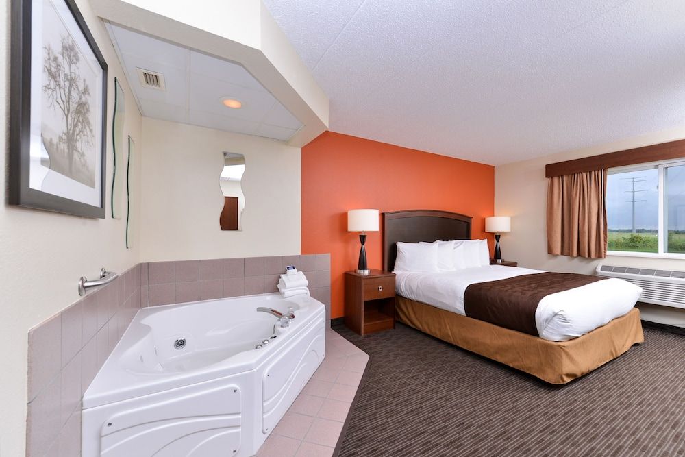 Deluxe Suite, 1 Bedroom, Non Smoking, Jetted Tub (1 King)