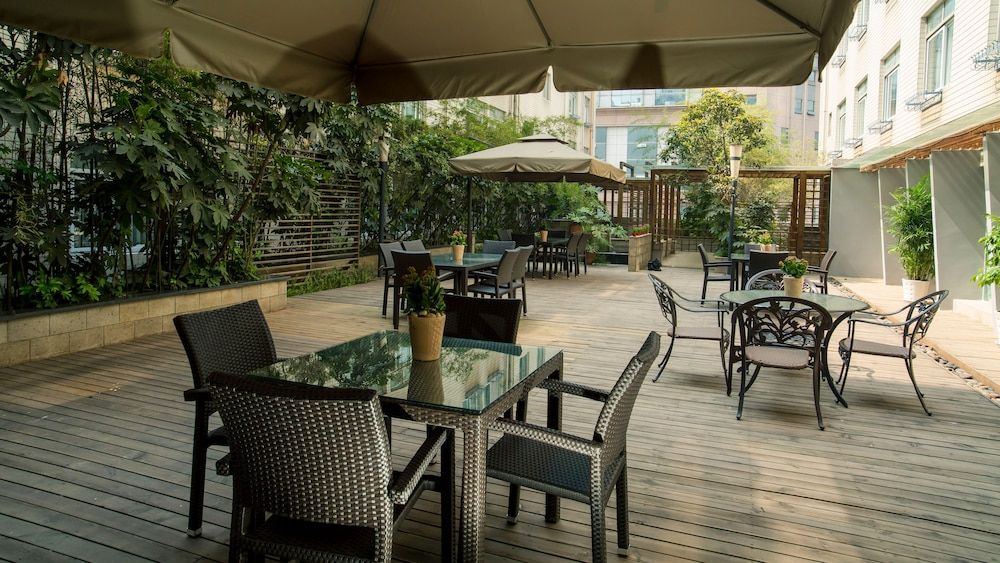 undefined Benison Hotel Guanyin Bridge Shop 4