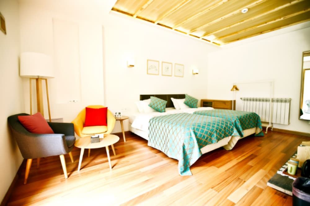 undefined Westlake Longshang Boutique Hotel