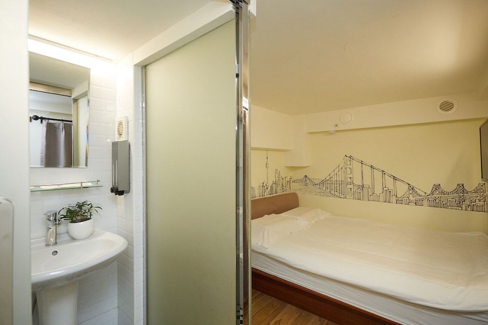 Shanghai Meego Youth Hostel Mini Room (No Window) 3