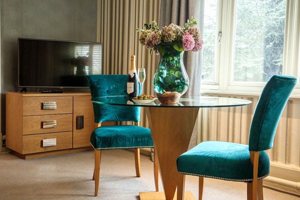 Rowhill Grange Hotel & Utopia Spa Suite, 1 King Bed (Master) 7