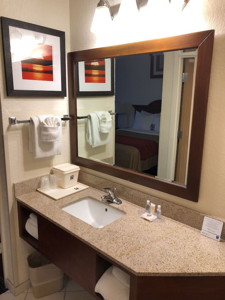 Comfort Inn Kissimmee-Lake Buena Vista South Room, 2 Queen Beds, Non Smoking 6