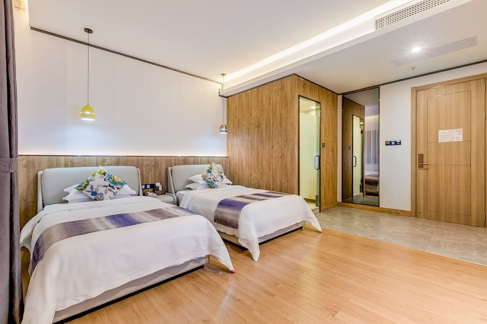 undefined Guangzhou Nuomo International Hotel 9
