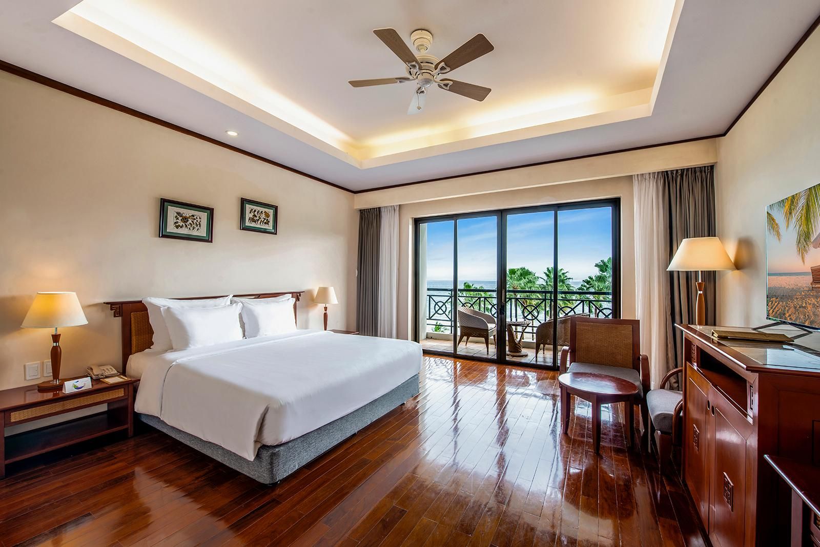 Grand Deluxe Ocean View Double Room