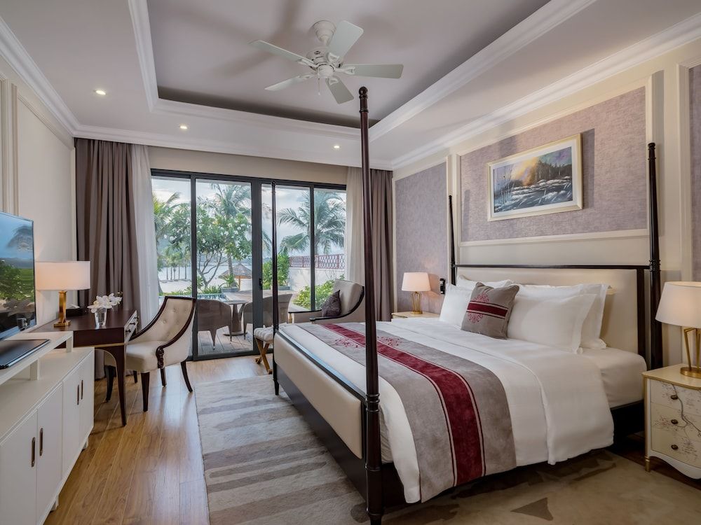 Tropicana Villa 3 Bedroom Beachfront