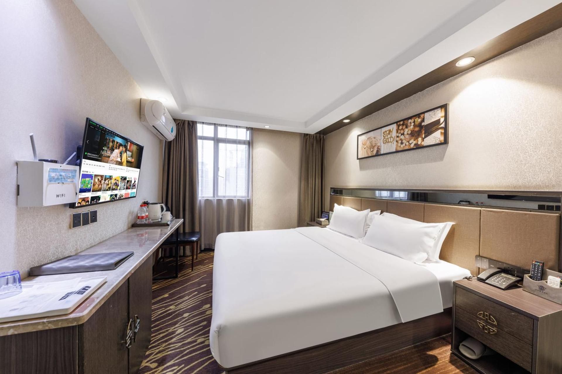 Fuhao Hotel Standard Queen Bed 2