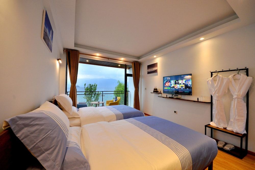 Deluxe Twin Room, Lake View