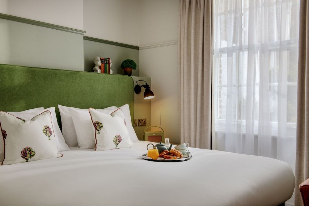 undefined Middletons Hotel 9