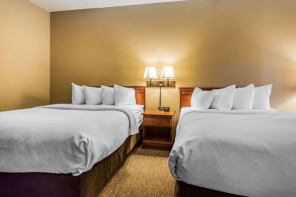 Suite, 2 Queen Beds, Non Smoking