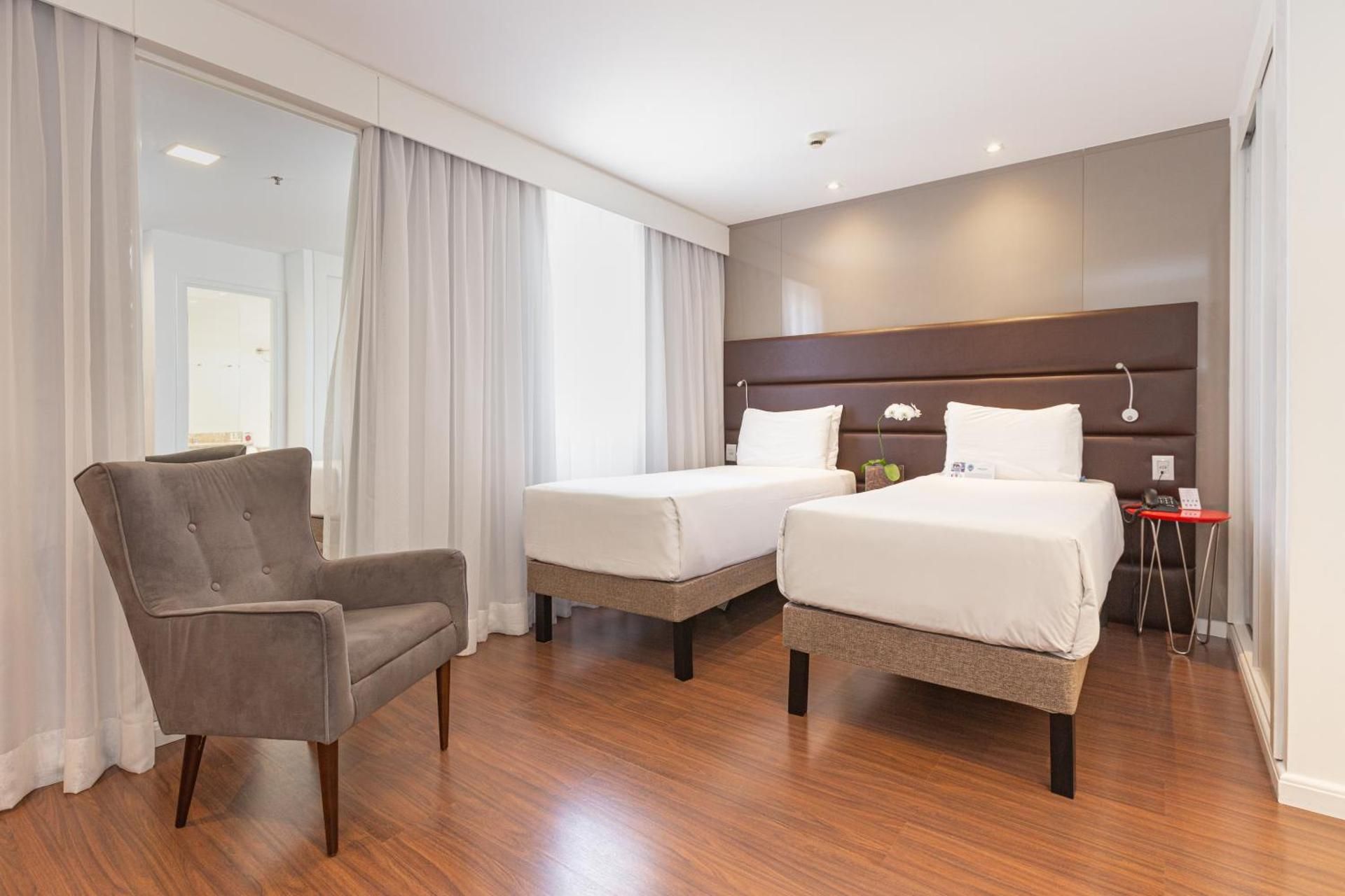Queen Junior Suite