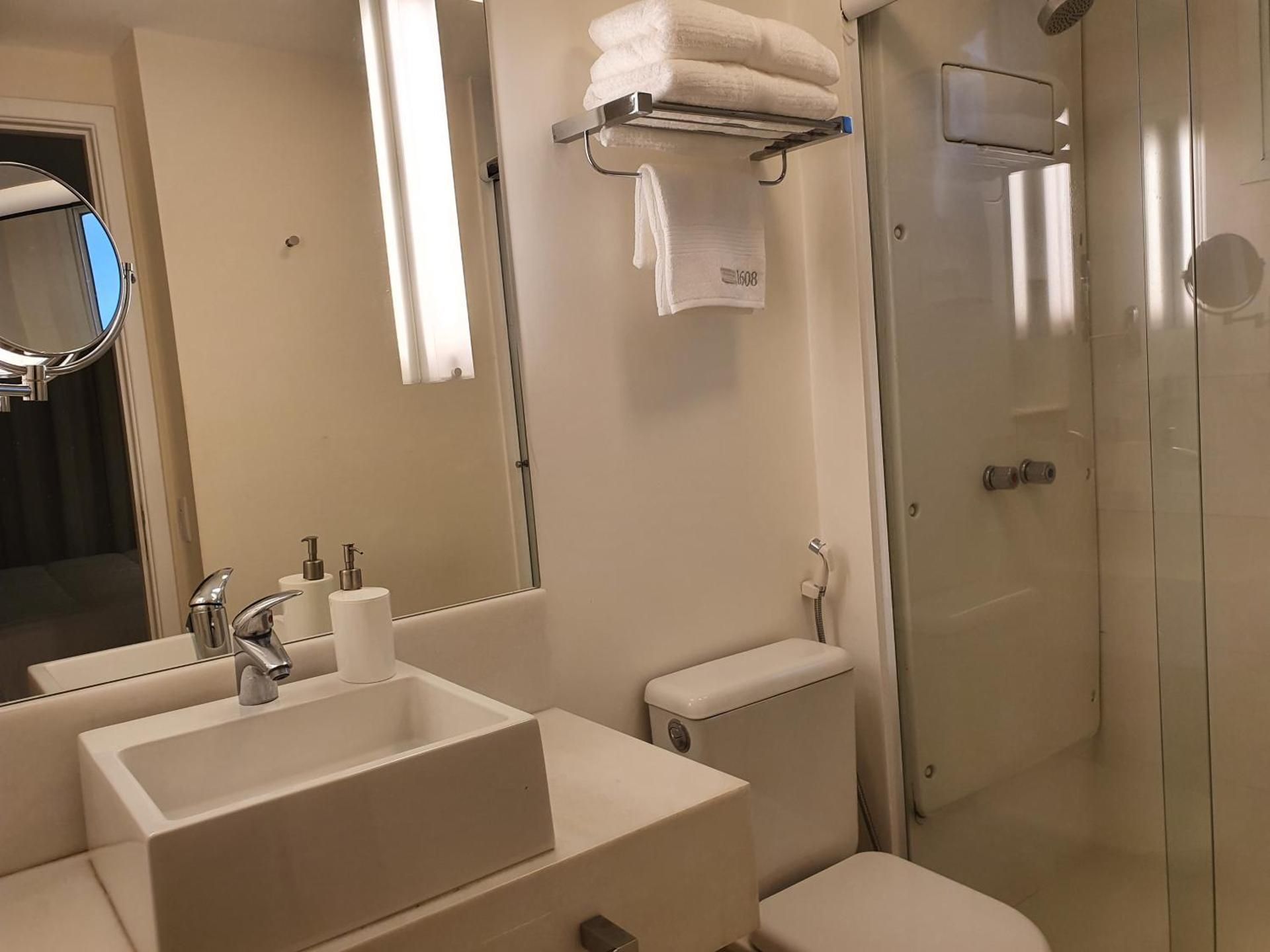 Deluxe Room With 1 Double Bed