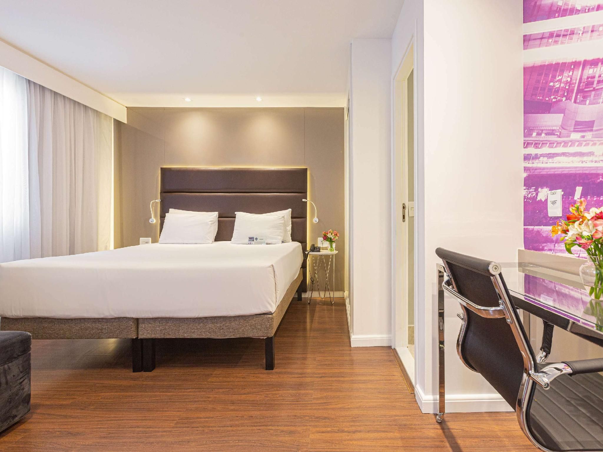 Queen Junior Suite