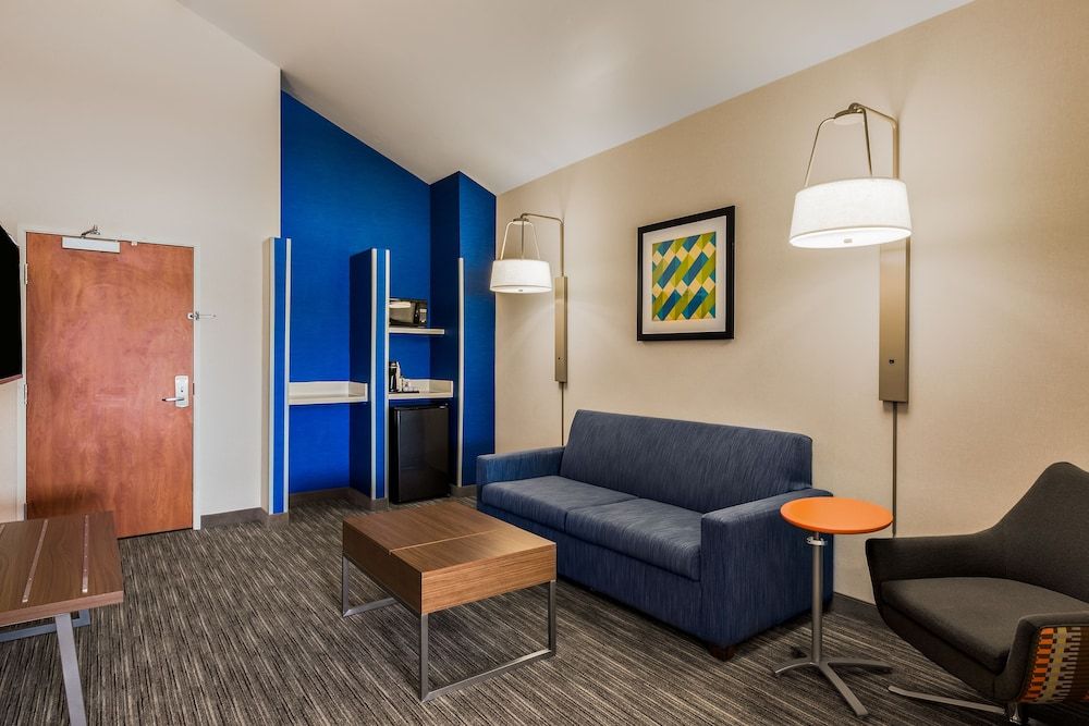 Standard Room, 2 Queen Beds (Extra Floor Space)
