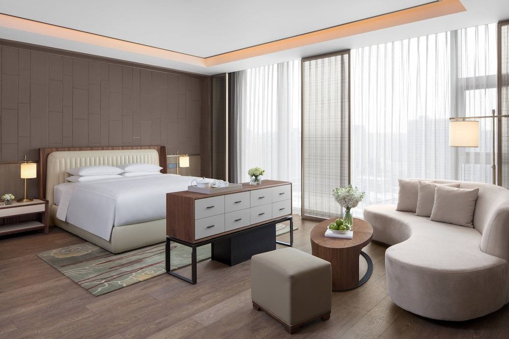 Room, 1 King Bed, City View