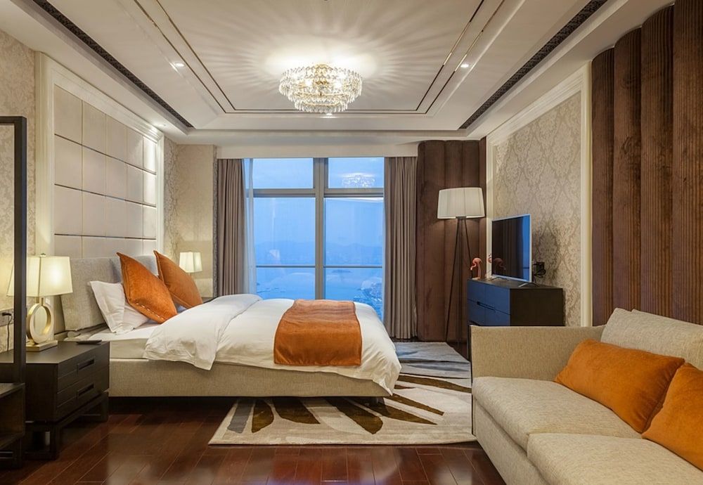 Premier Apartment with Sea View