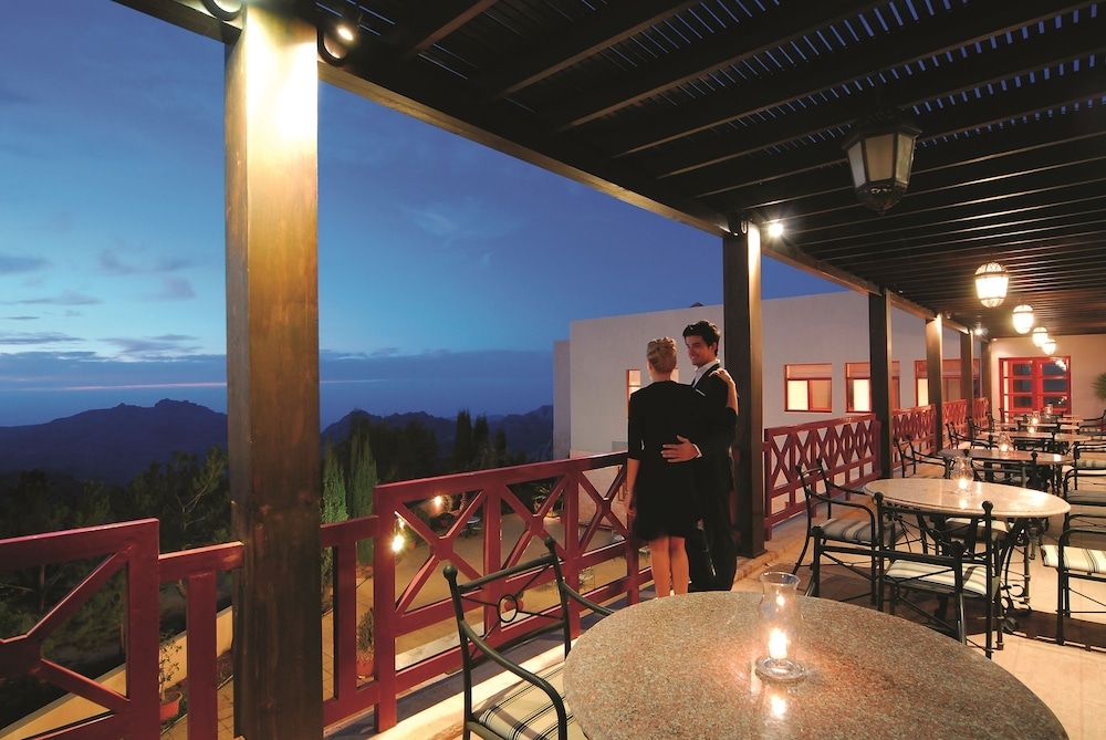 Grand Mercure Petra Classic Twin Room, 2 Twin Beds 8