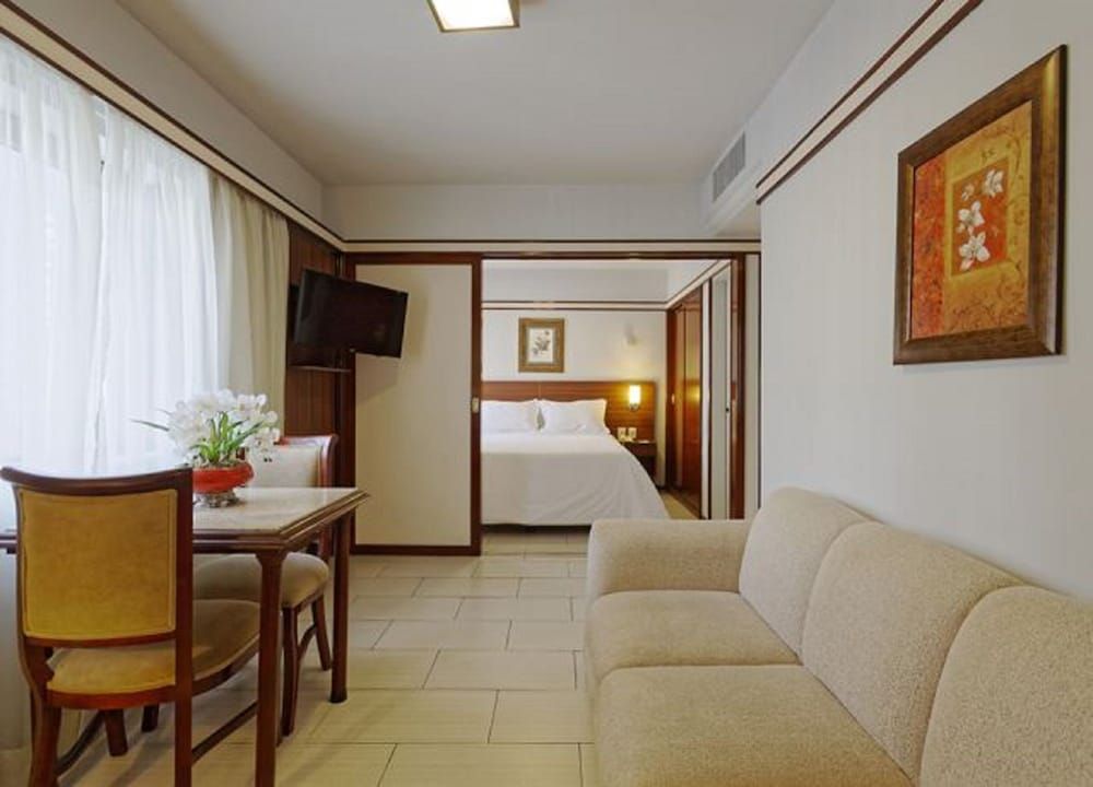 undefined Bristol The Time 6