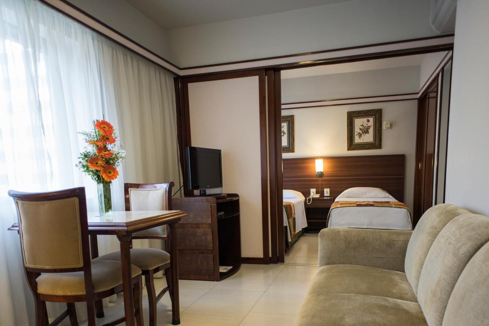 undefined Bristol The Time 10