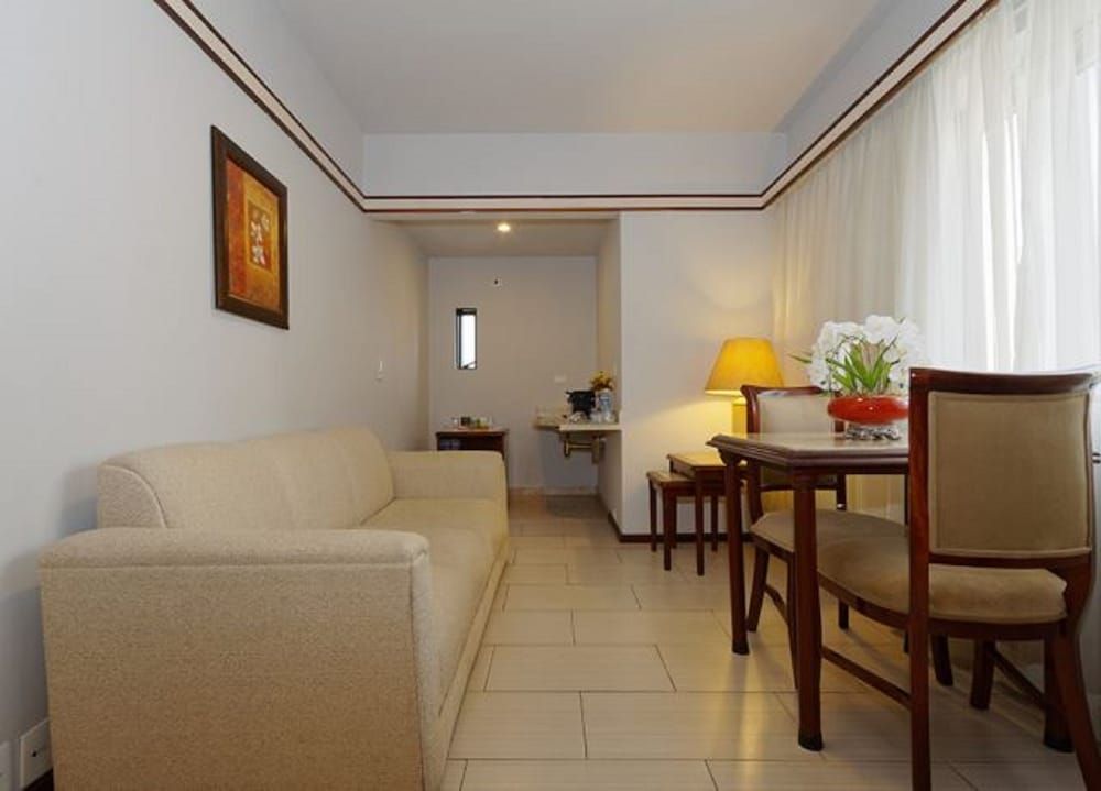 undefined Bristol The Time 7