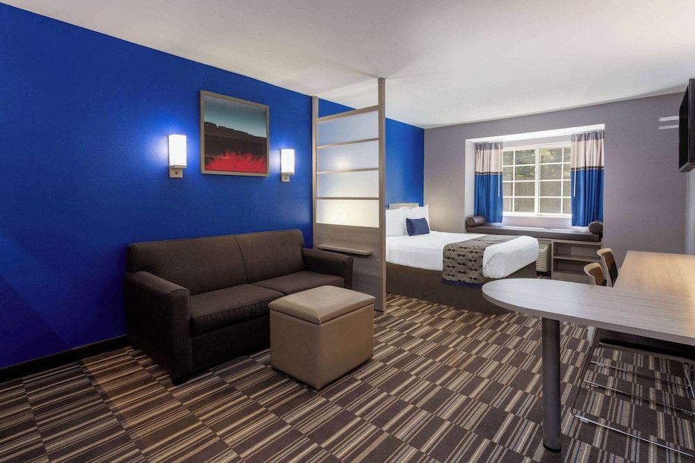 Studio Suite, 1 Queen Bed, Non Smoking